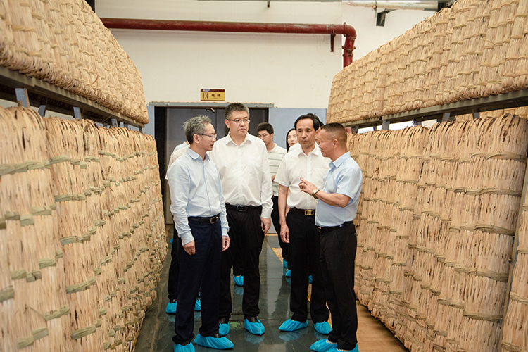 湖南省科技廳黨組書記李志堅蒞臨我司調(diào)研指導(dǎo)工作